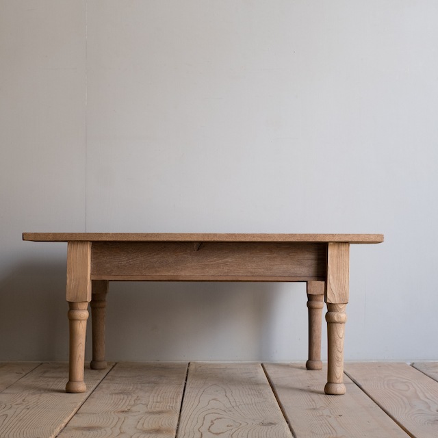 �����ơ��֥롡������