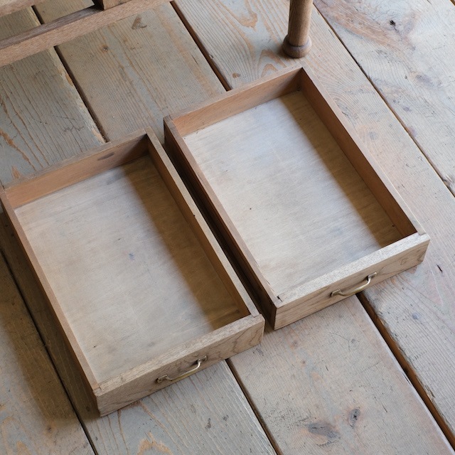 �����ơ��֥롡������