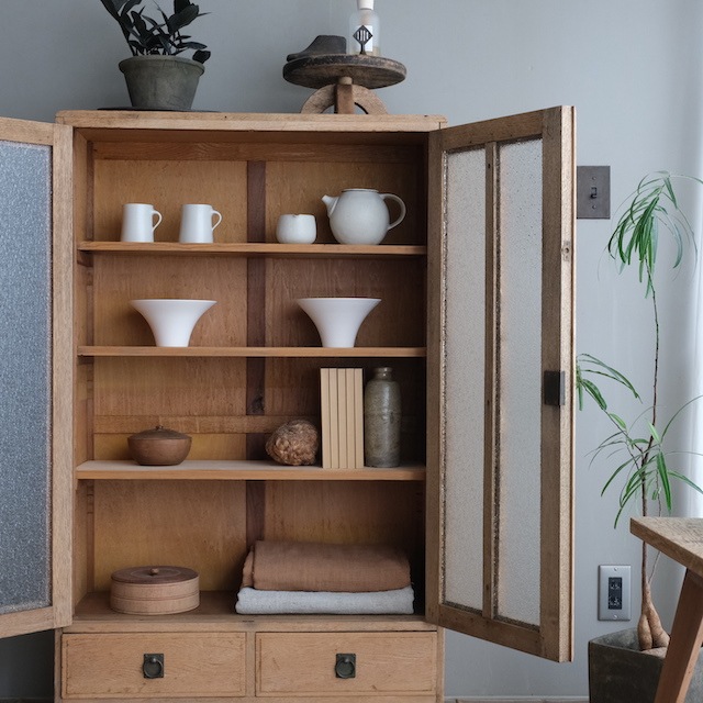 キャビネット ダイヤガラス | 古家具,棚類 | R-select