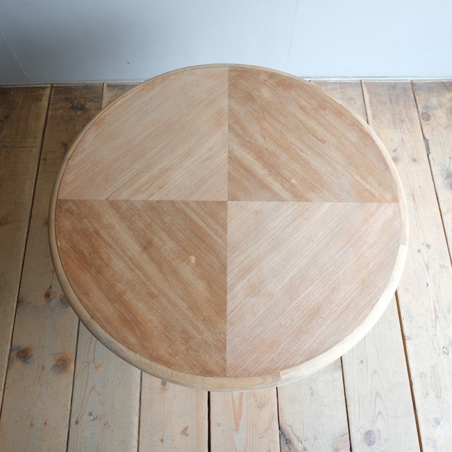 �饦��ɥơ��֥롡���ե��ơ��֥�