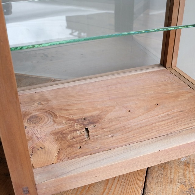 木枠のガラスケース 足付き | 古家具,ガラスケース・ショー