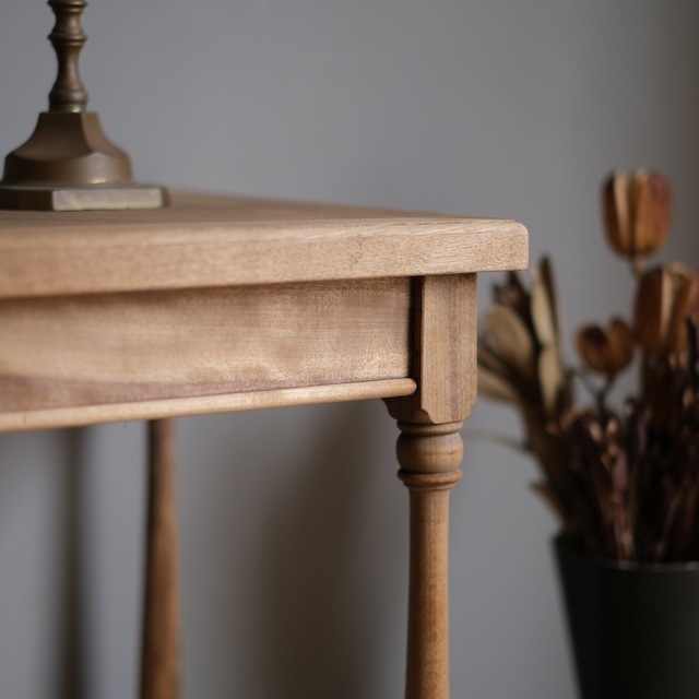 �����ɥơ��֥롡������