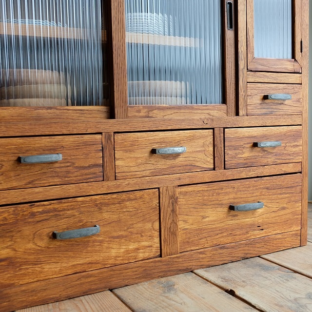 食器棚 モールガラス｜古家具,棚類｜古家具・アンティーク家具 R-select