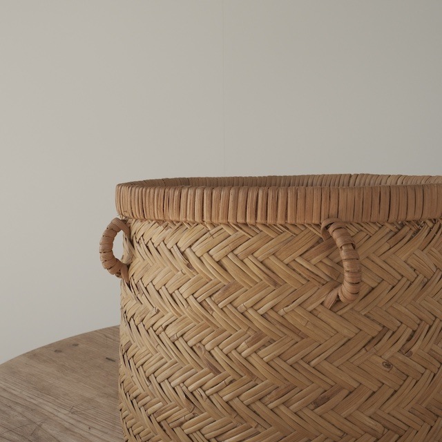 ���ơ���