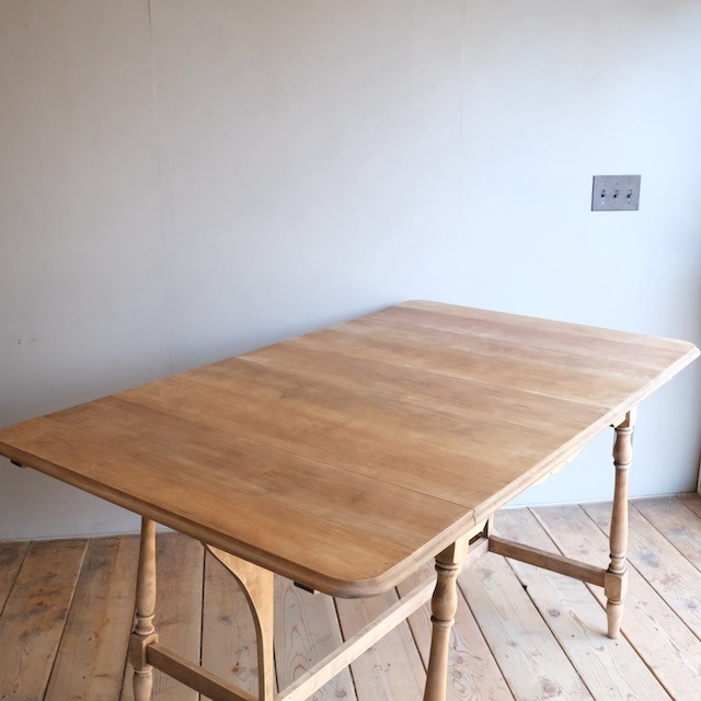 Хե饤ơ֥롡˥󥰥ơ֥