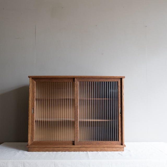 ミニキャビネット モールガラス｜すべての商品｜古家具・アンティーク