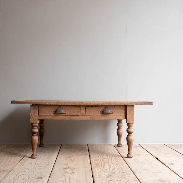 �����ơ��֥롡������