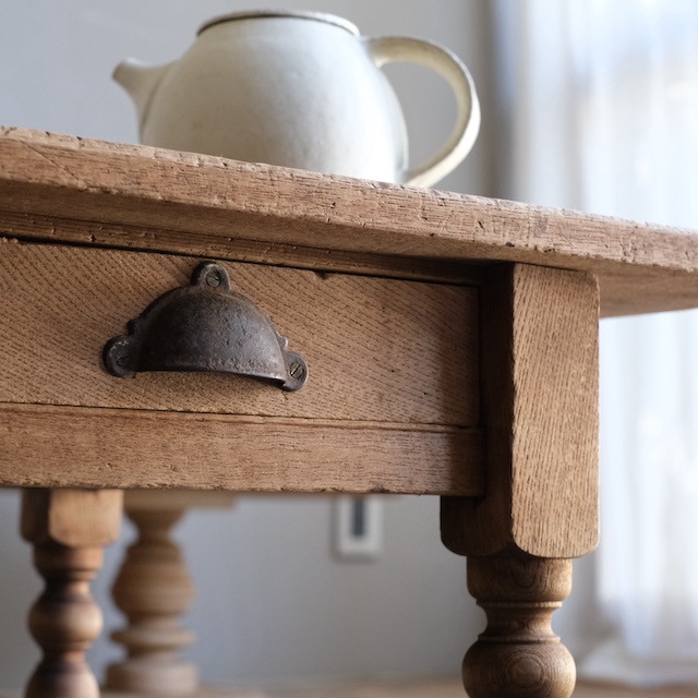 �����ơ��֥롡������