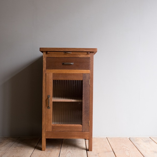 �����ɥơ��֥롡��Ǽ�դ�