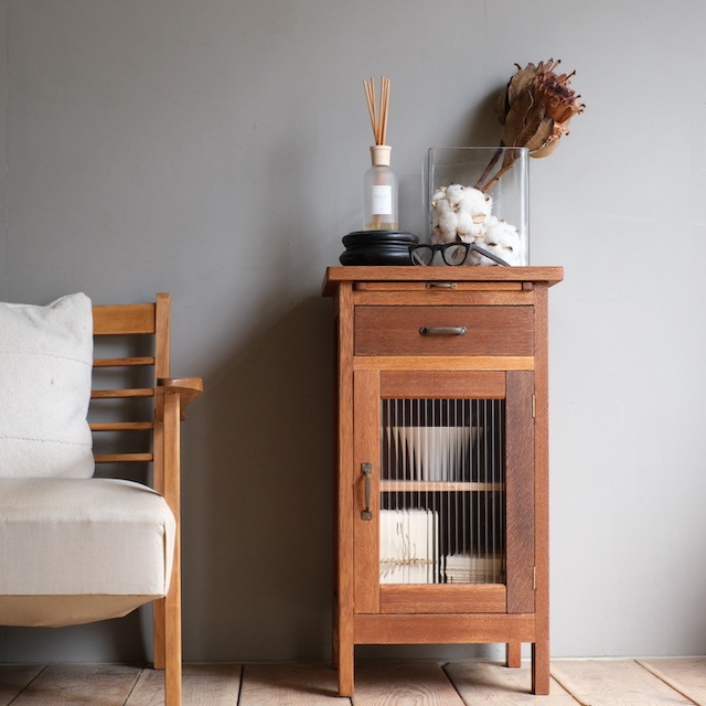 �����ɥơ��֥롡��Ǽ�դ�