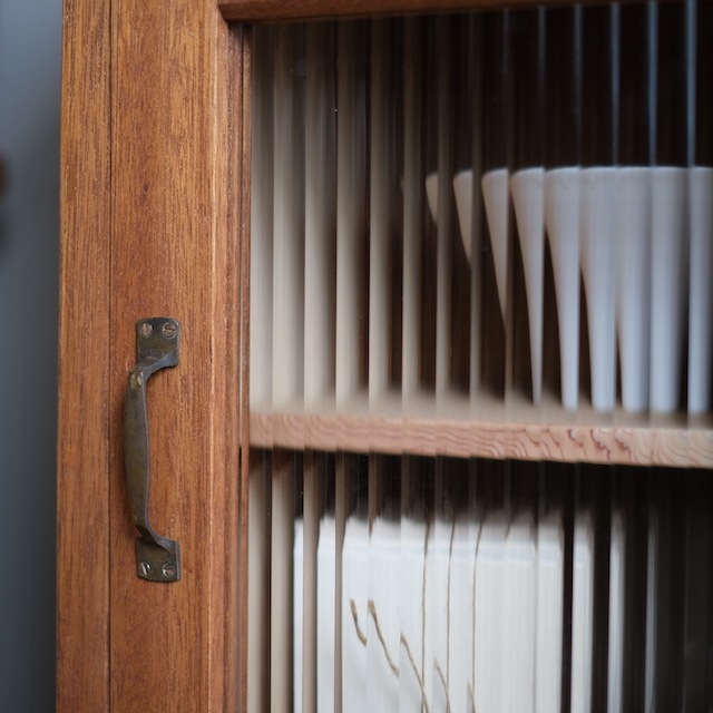 �����ɥơ��֥롡��Ǽ�դ�