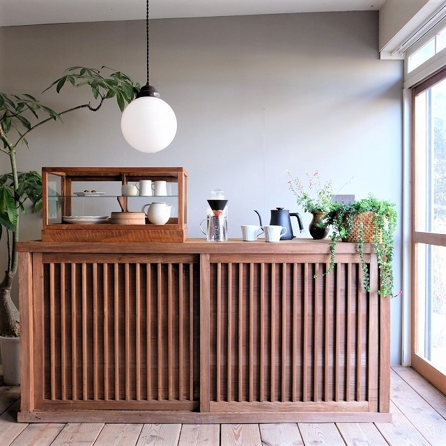 収納棚 縦桟板戸｜古家具,棚類｜古家具・アンティーク家具 R-select