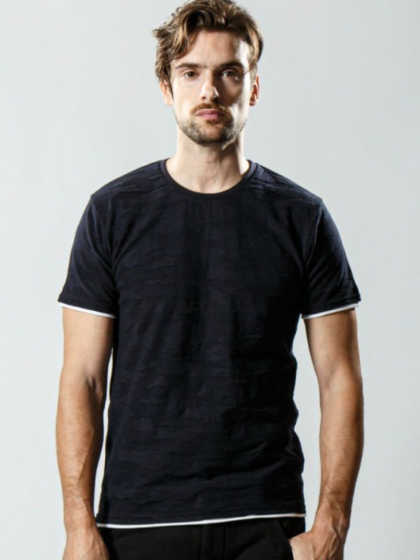 wjk layered T(jacquard CAMO) / NVxWH