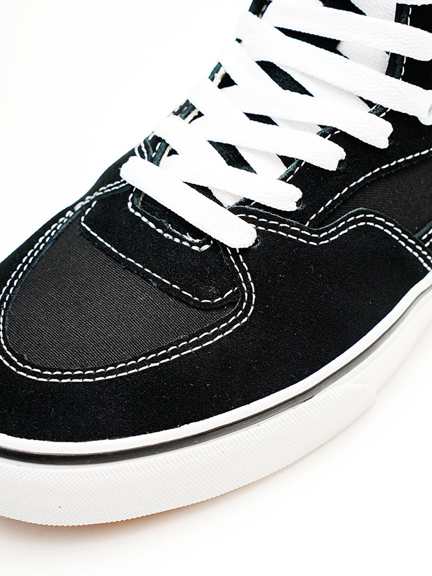 VANS HALF CAB DECON / BLACK/TRUE-WHITE | VANS | rumbleFISH