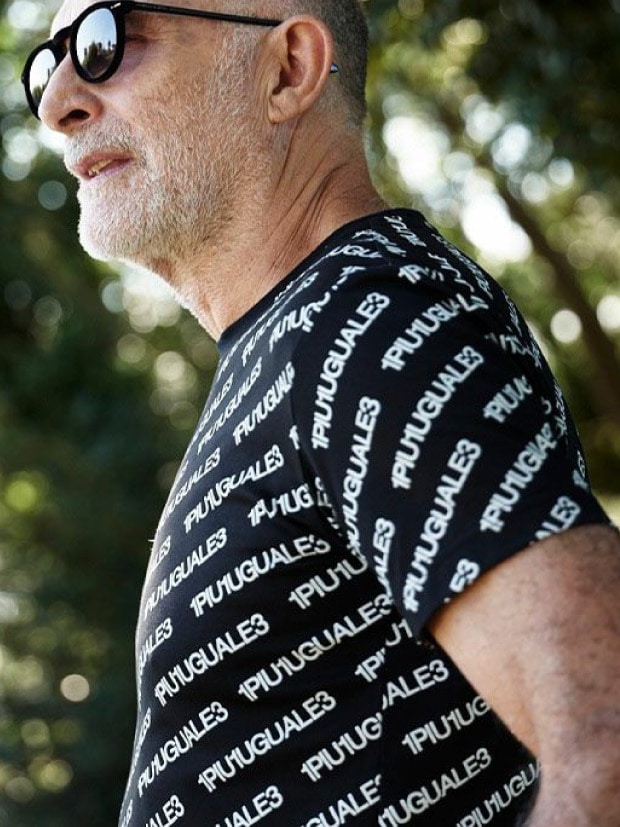 1PIU1UGUALE3 S/S BIAS LOGO CREW / BLACK