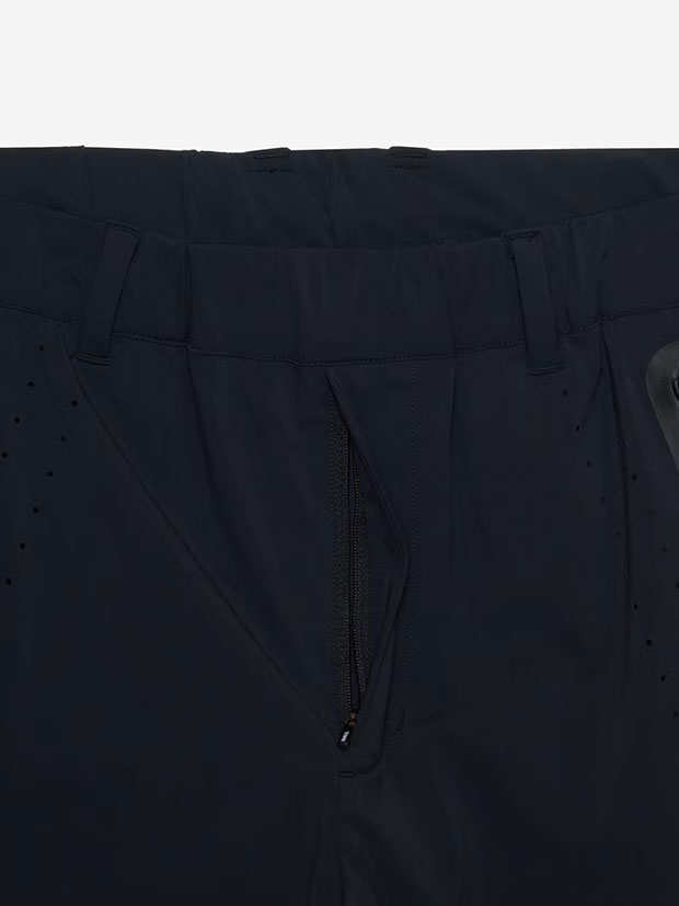 TFW49 LUXURY TECH SHORTS / BLACK