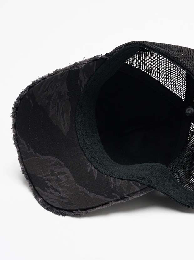 wjk cut-off mesh cap / black