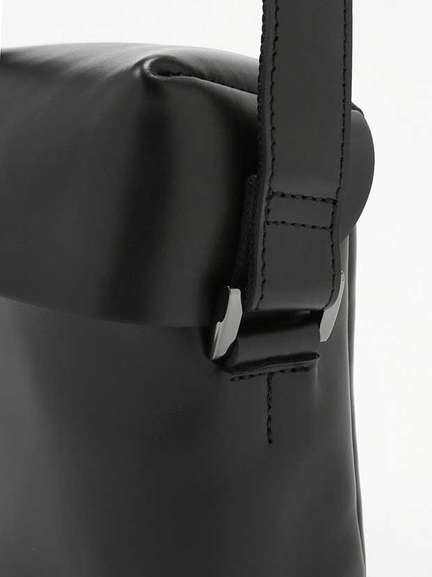 junhashimoto LEATHER SACOCHE BLACK