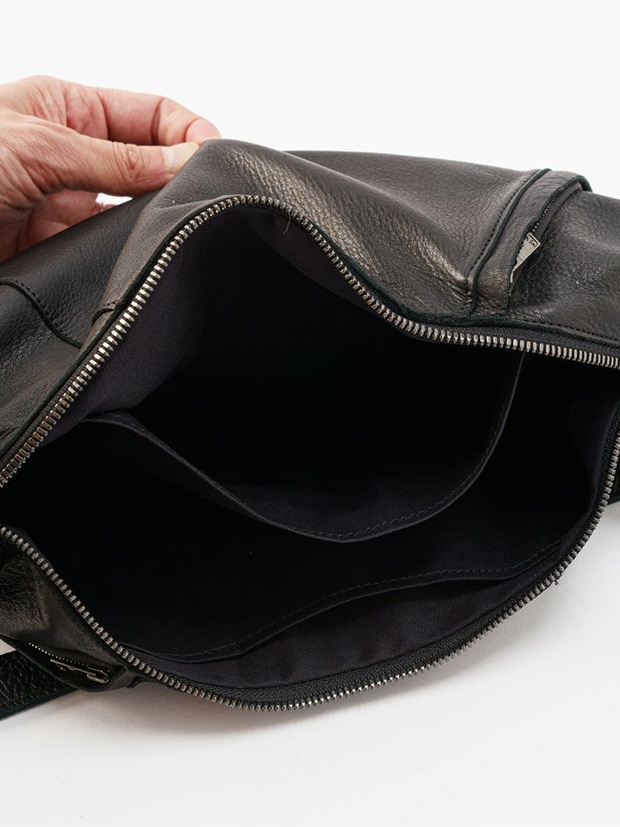 ゆうま様 wjk EX.HEAVY CRESCENT MOON BAG ブラック ゆうま様 wjk EX.HEAVY CRESCENT MOON BAG ブラック