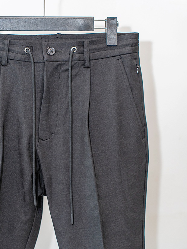 junhashimoto EASY TUCK PANTS★★  -Emboss Camo- / BLACK