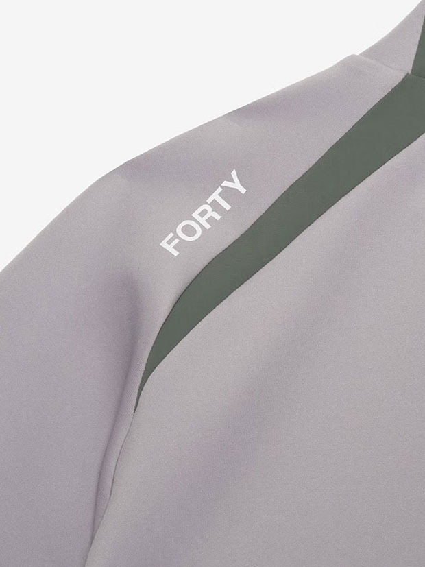 TFW49 SIDE PANEL SHORT SLEEVE MOCKNECK / GREY