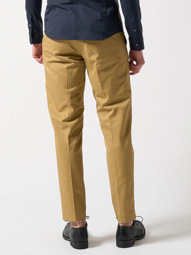 wjk pressed tapered chino / baige