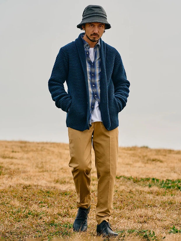 wjk pressed tapered chino / baige