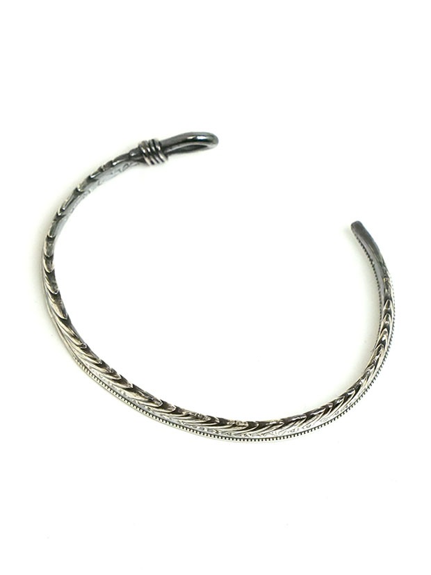 phenomenon beyond description 1COIN FEATHER BANGLE $1