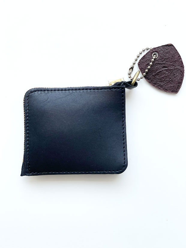 HTC BLACK WALLET T-5 SN33 TQ BLACK/BRASS