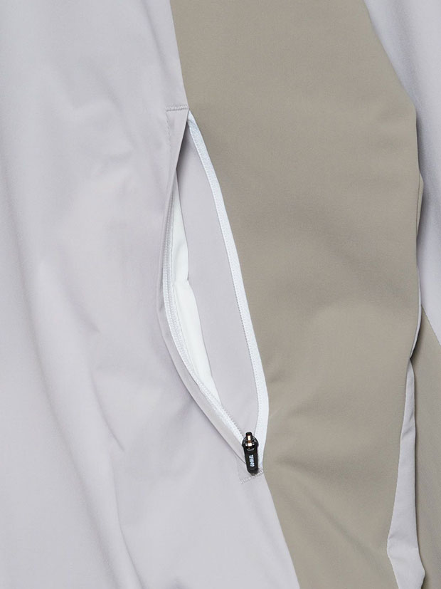 TFW49 SIDE PANEL SHELL PULLOVER / GREIGE