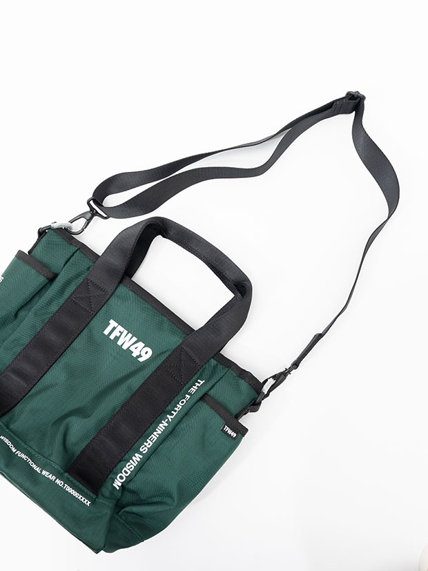 TFW49 NYLON TOTE BAG SMALL / GREEN