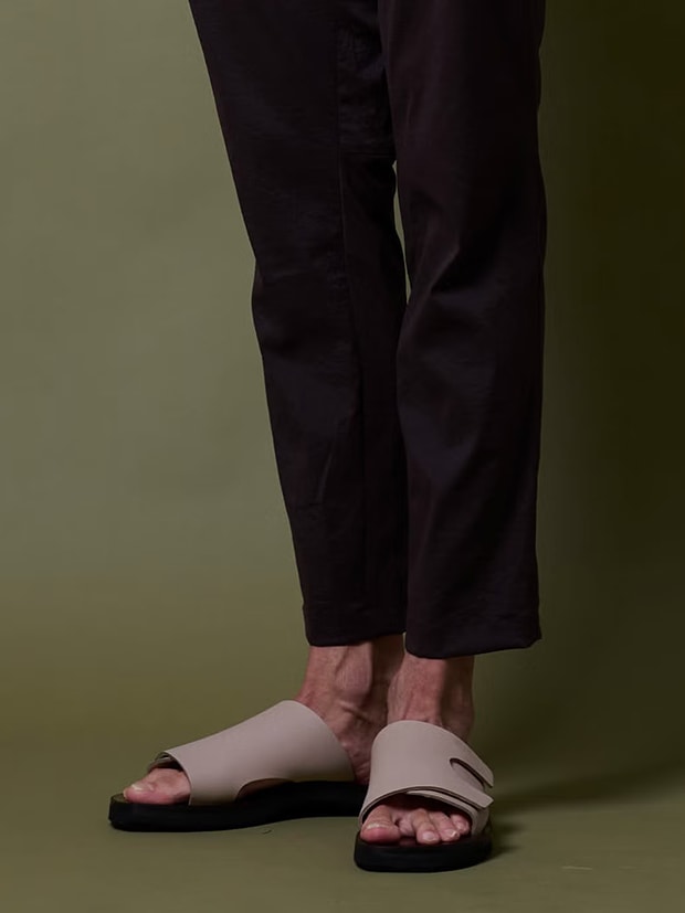 junhashimoto VELCRO SANDAL / BEIGE