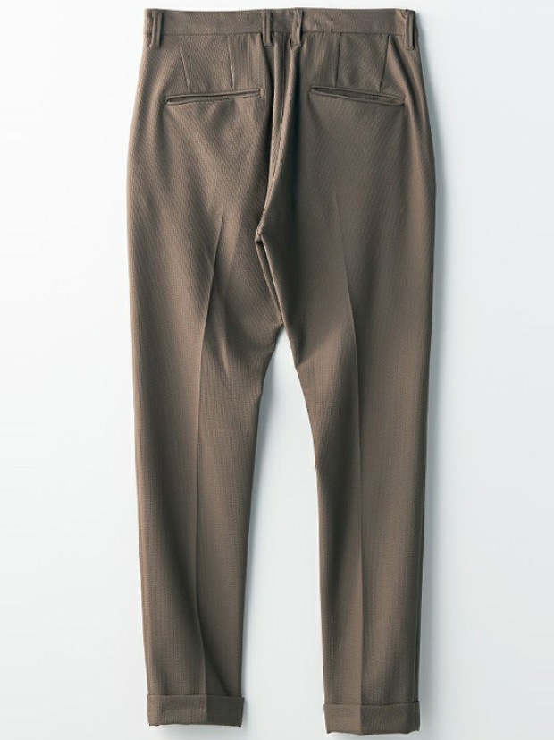 1PIU1UGUALE3 CREASE SLACKS SUCKER TRICOT / KHAKI