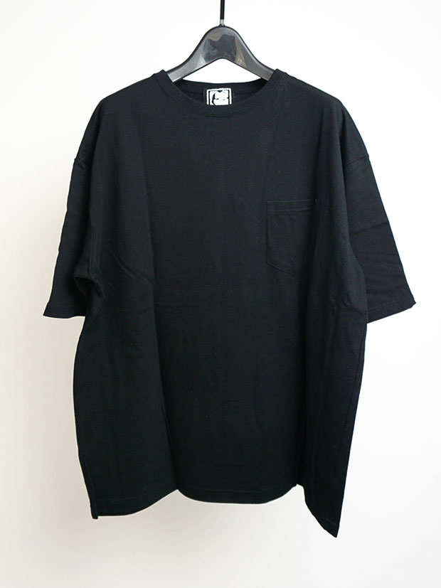 Rolland Berry KING sp loose fit w/pocket Tee BLACK