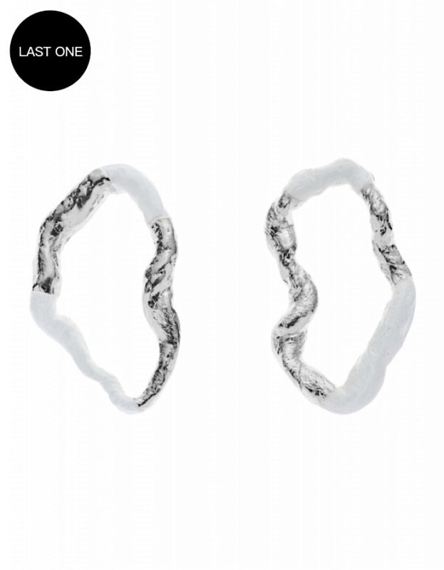 Painted Pierced Earrings / white