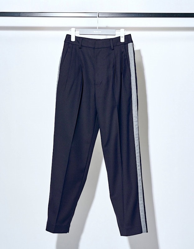 Line Tuck Pants / navy