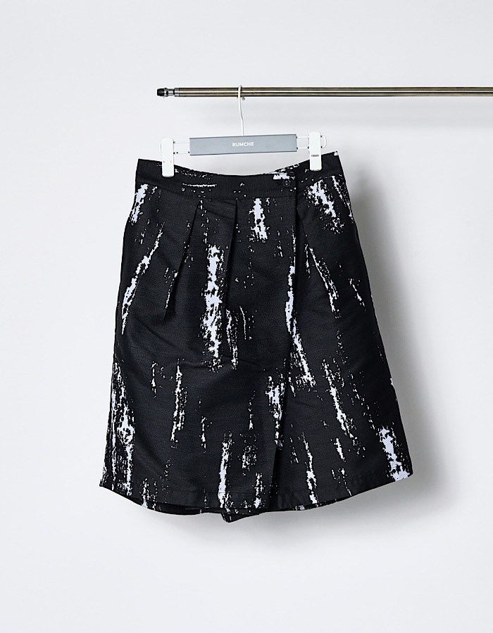 Woodpecker Jacquard Short Pants / black | BOTTOMS,PANTS | RUMCHE