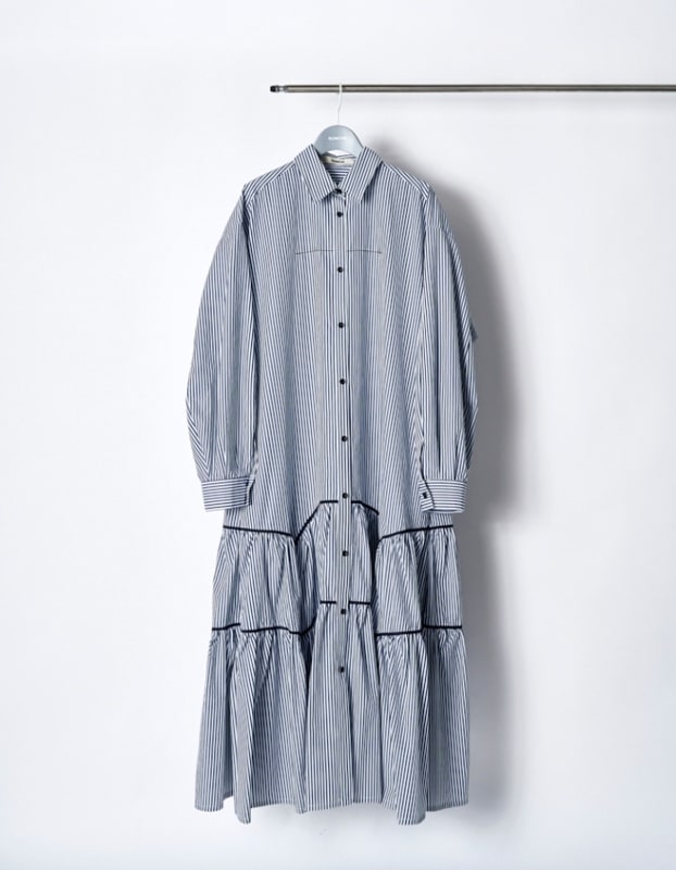Stripe Piping Gathered Shirt Dress / navy