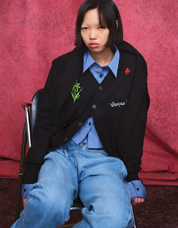 RUMCHEVAN Colorful Embroidery Cardigan / black