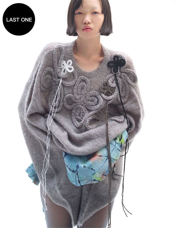 Chain Flower Knit Tops / gray