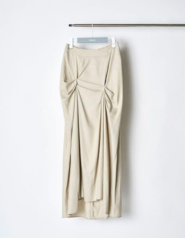 Layered Tuck Skirt / beige