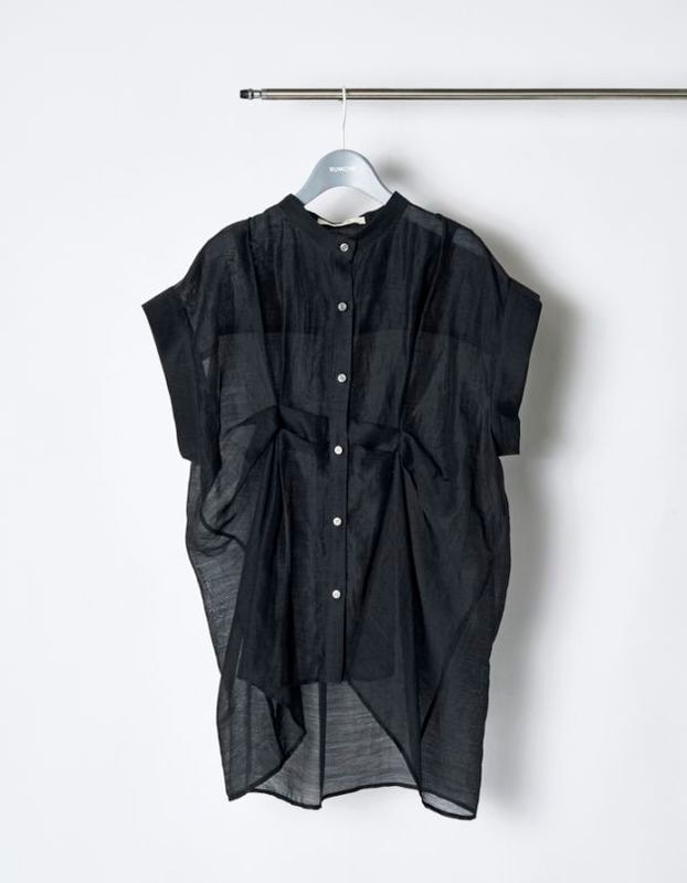 Layered Tuck Sleeveless Blouse / navy