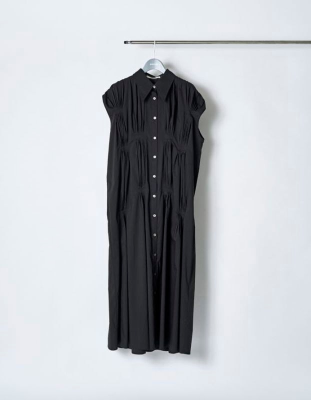 Cotton Bundled Tuck Dress / black