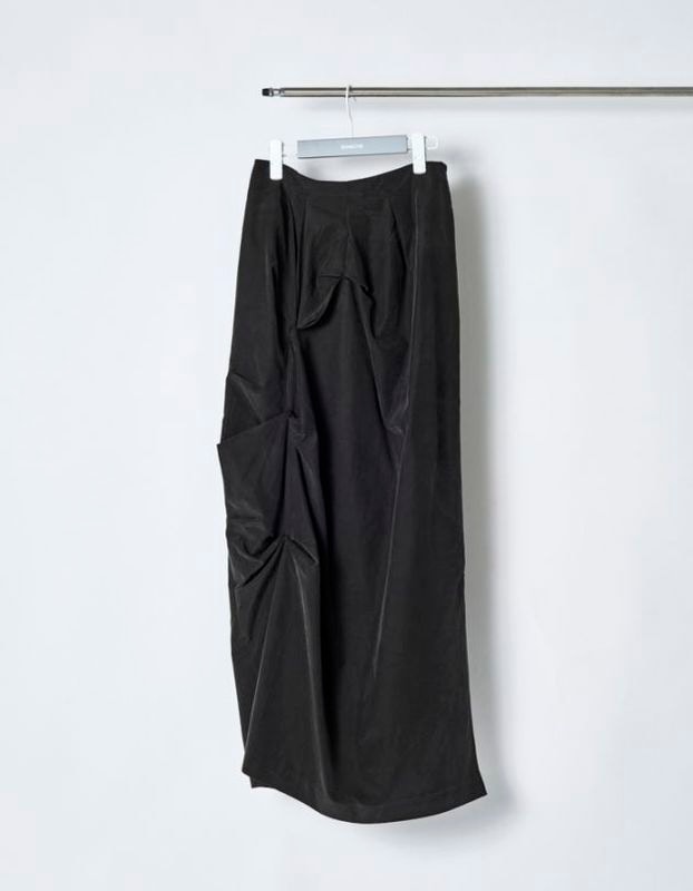 Curiosity Skirt / black