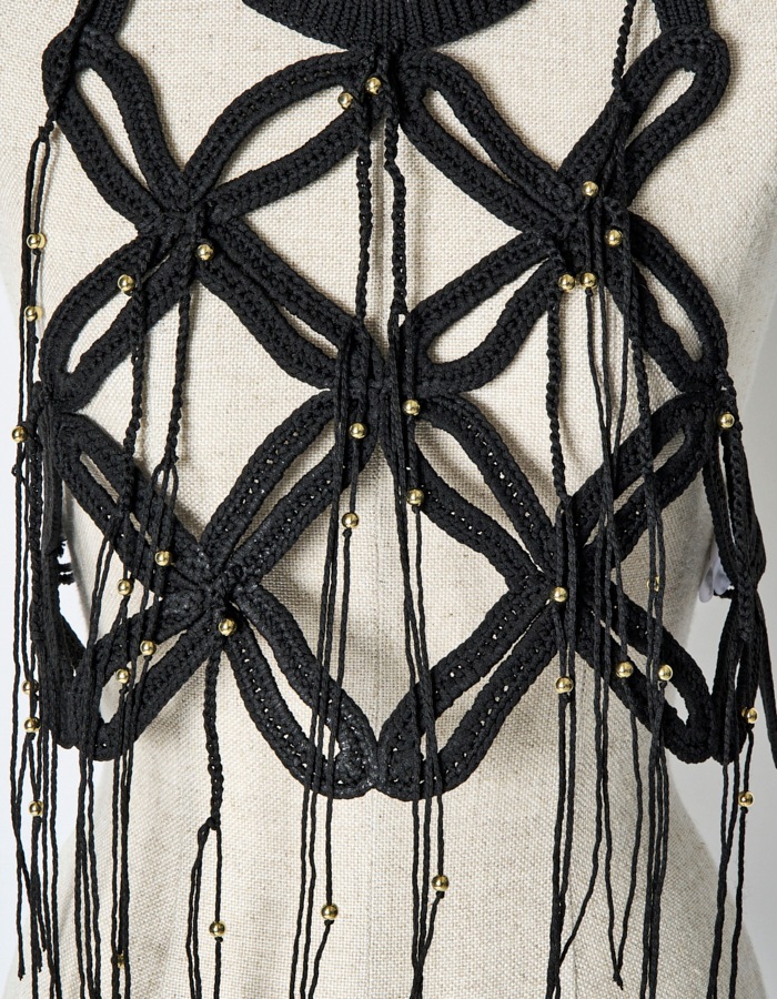 Leaf Fringe Bond Yarn Bustier / black