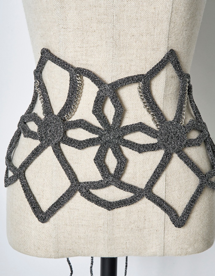 Snowflake Bond Yarn Belt / silver