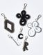 R Letter Bond Yarn Charm / black