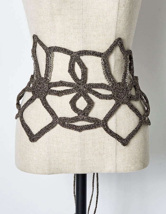 Snowflake Bond Yarn Belt / gold