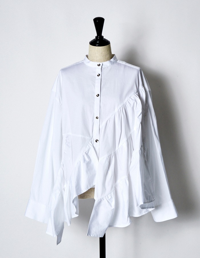 Typewriter Gathered Blouse / white