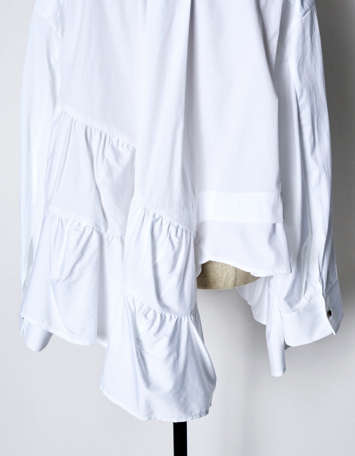 Typewriter Gathered Blouse / white